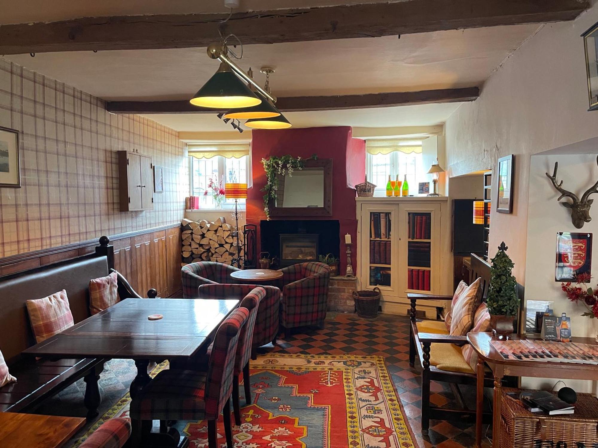 The Kings Arms Bed & Breakfast Мелтън Моубрей Екстериор снимка