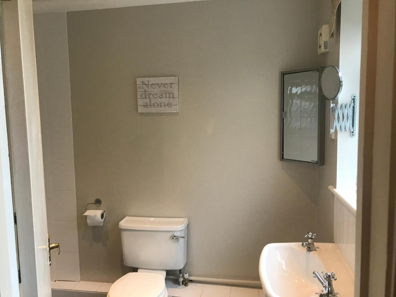 The Kings Arms Bed & Breakfast Мелтън Моубрей Екстериор снимка
