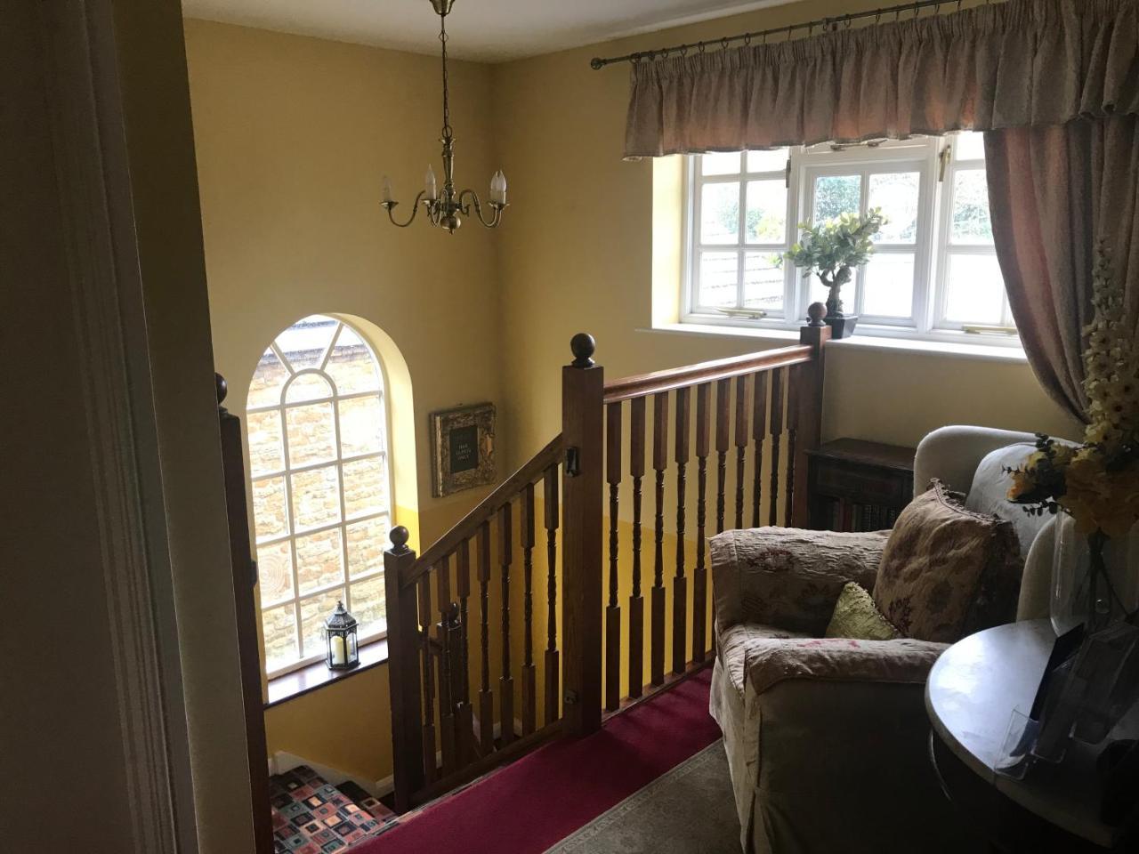 The Kings Arms Bed & Breakfast Мелтън Моубрей Екстериор снимка